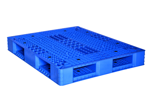Plastic Pallets vs. Wood Pallets: How to Cut Costs in Your Next Supply  Chain - Wee Pallet